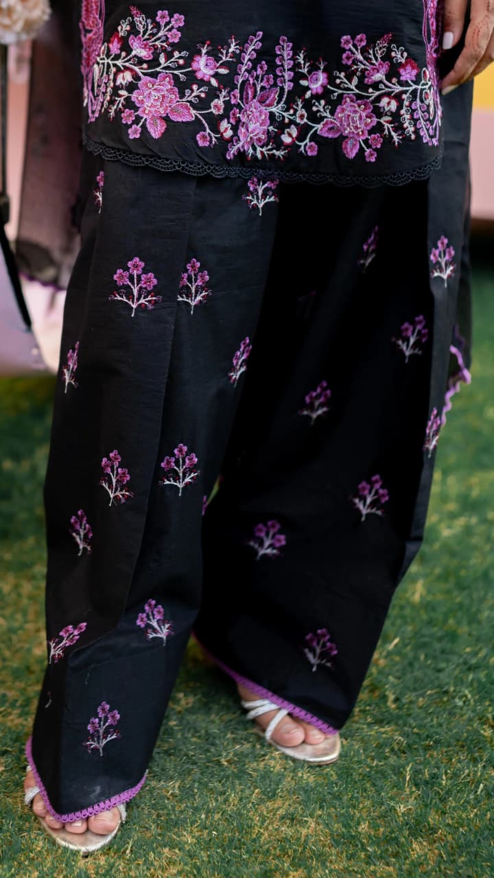 MRS-409 | Lawn Embroidered 3 Piece Stitched Suit